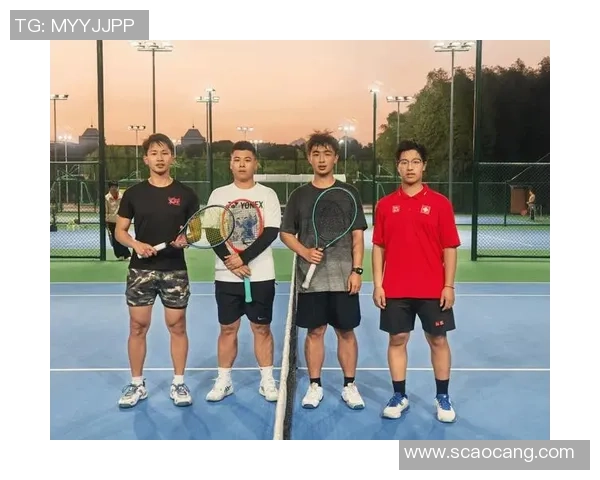 南京网球队的团队协作之道：网球巨献背后的默契与拼搏精神
